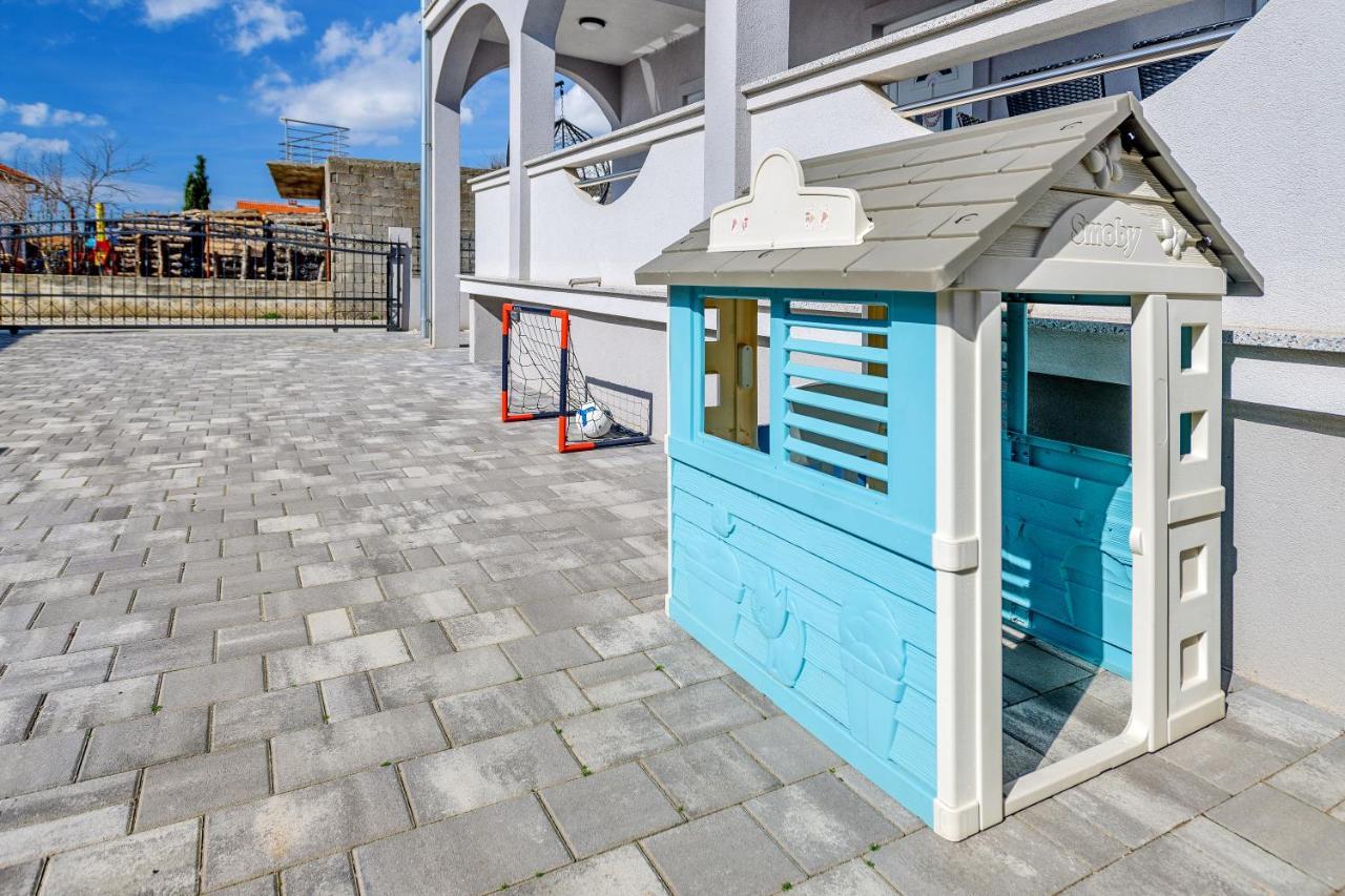 -zadar Apartman *