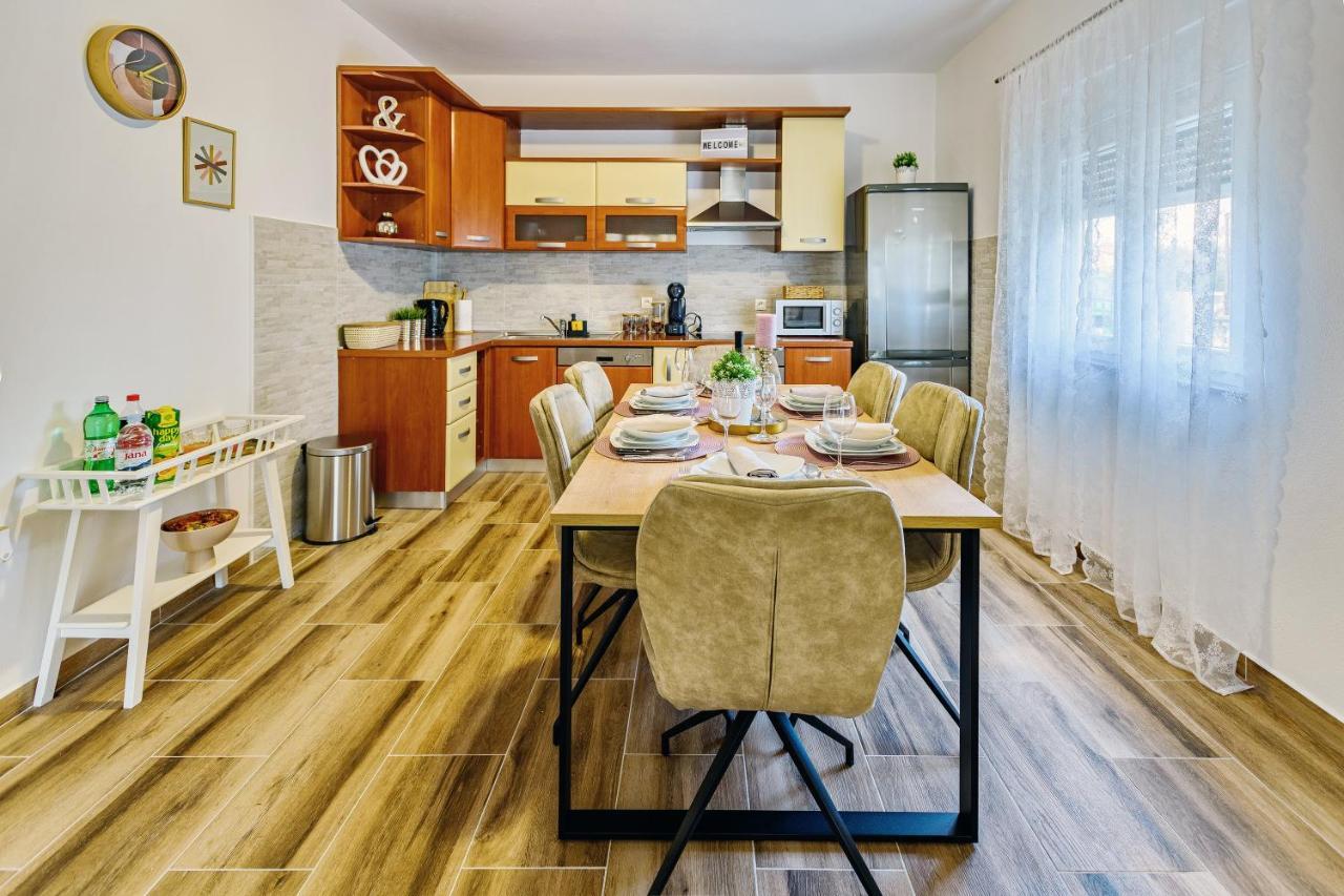 -zadar Apartman *